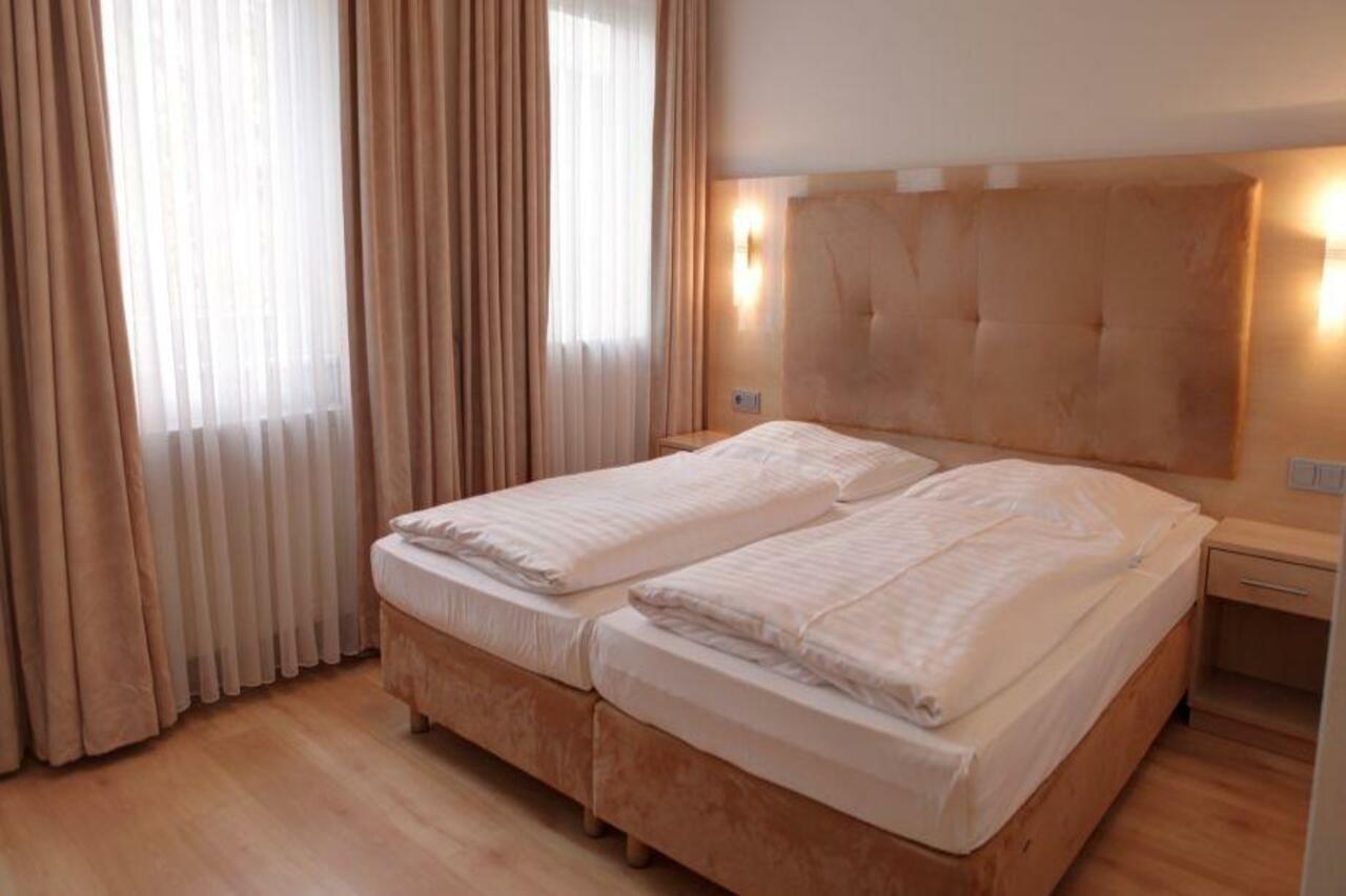 Hotel Am Kurfuerstenplatz - Messe فرانكفورت المظهر الخارجي الصورة