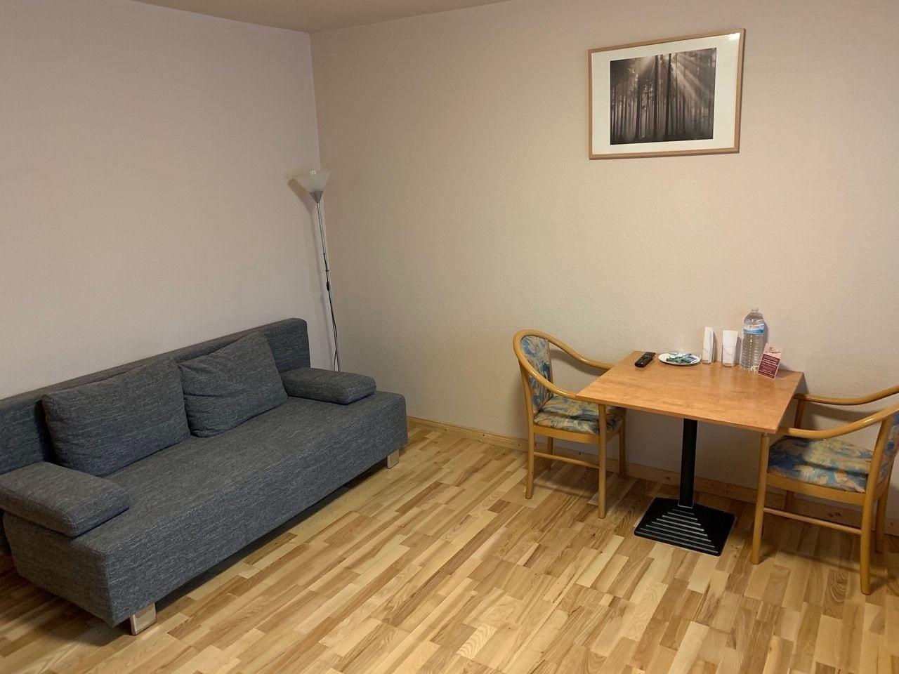 Hotel Am Kurfuerstenplatz - Messe فرانكفورت المظهر الخارجي الصورة